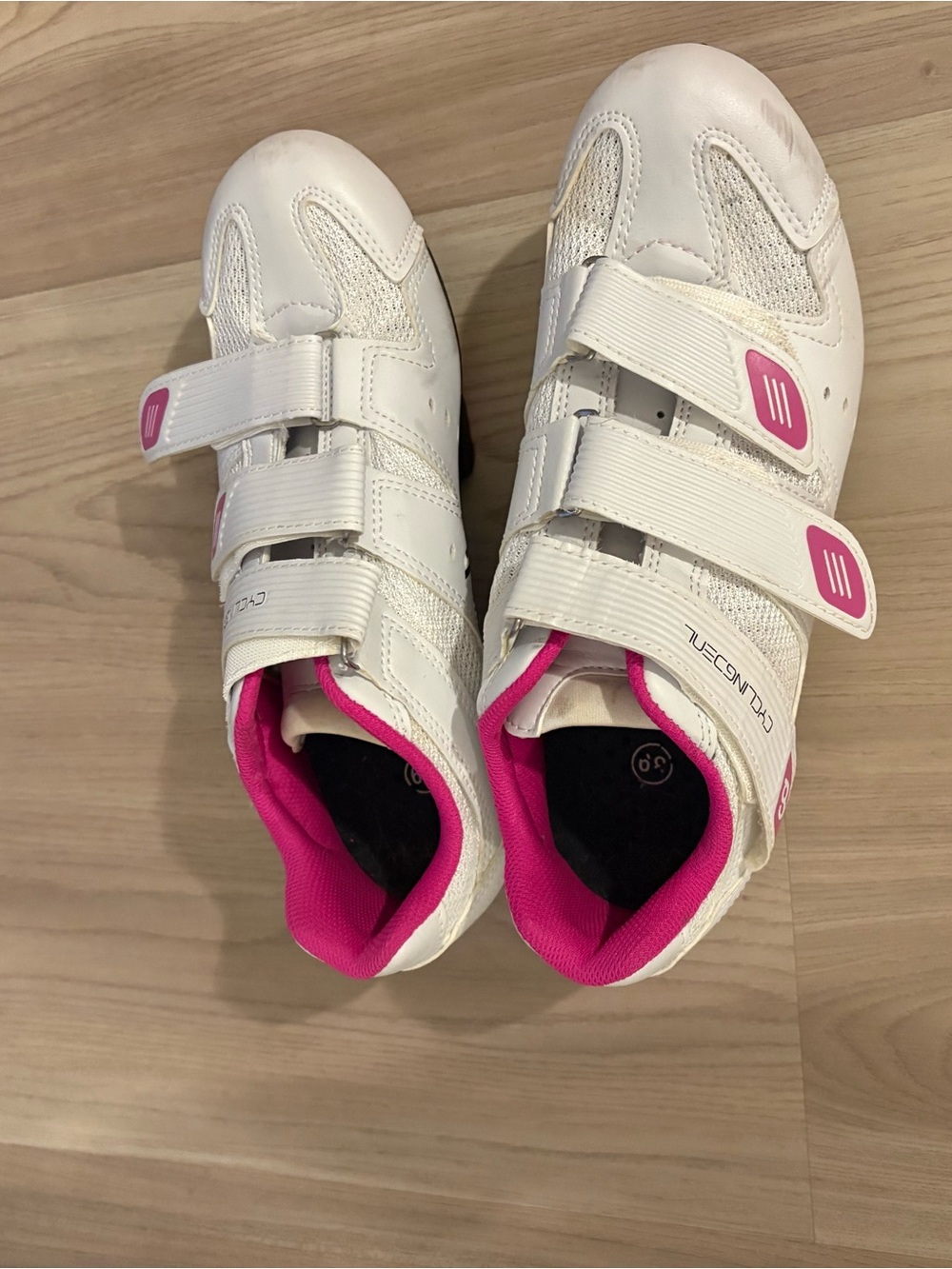 Women’s Cycling Velcro Shoes - White with Pink Trim